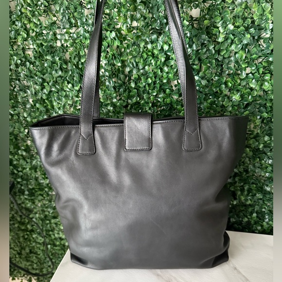 Chanel Black Leather Tote Bag Authentic - Picture 2 of 12